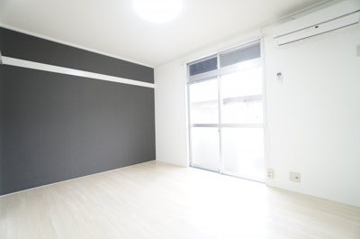 【居間・リビング】 | レピュート高岡B | ※同物件・同タイプの写真です。