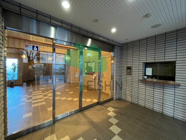 フォルスト平尾のエントランス