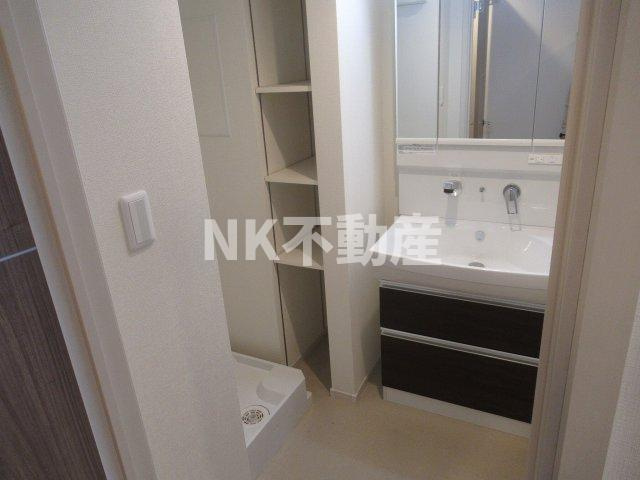 【洗面所】 | カシータ・ソル（徳庵賃貸） | コンパクトで使いやすい洗面所