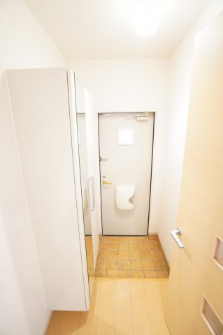 【玄関】 | シャルムパピヨン | ※同物件・同タイプの写真です。