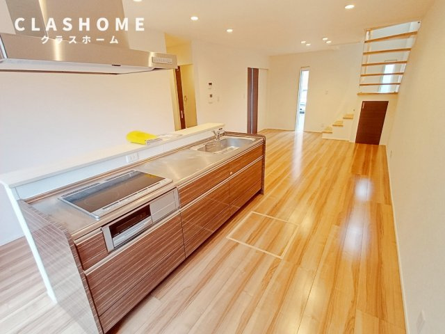 CASITA芳川　　 刈谷市近郊の賃貸はクラスホーム刈谷店の居間・リビング