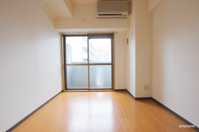 エスリード新大阪　仲介手数料無料の居間・リビング