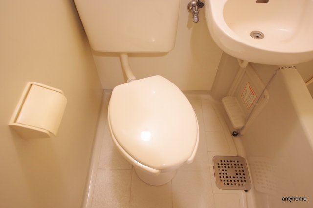 エスリード新大阪　仲介手数料無料のトイレ