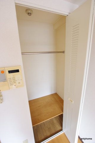 エスリード新大阪　仲介手数料無料の収納