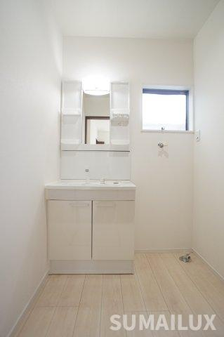 国府４丁目貸家の独立洗面台