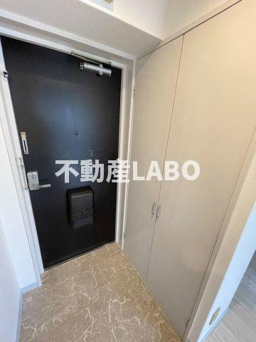 シティライフ九条の玄関