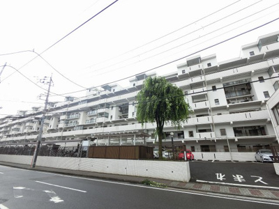 【外観】 | アーバンハイツ保土ヶ谷 | 総戸数２１０戸、１９８８年７月築、管理人は日勤勤務につき管理体制良好です♪