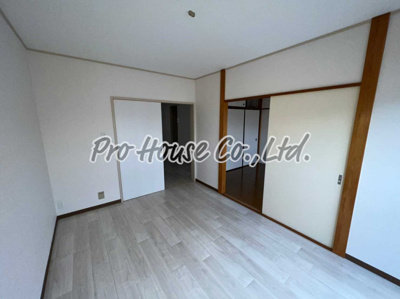 【洋室】 | ライディングパレス