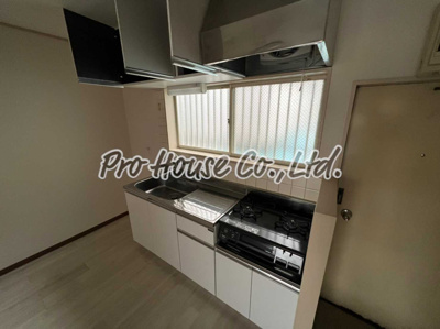 【キッチン】 | ライディングパレス