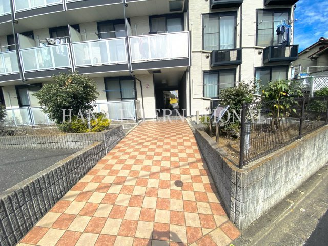 ププレのエントランス