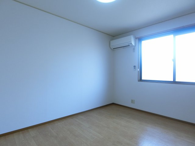 プレミールの洋室
