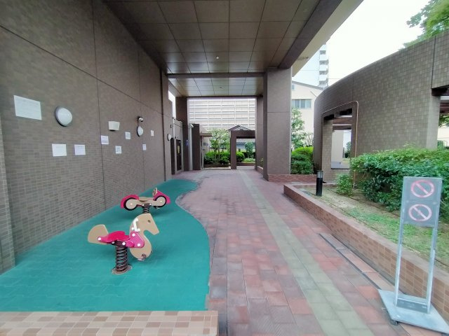 コスモシティガーデンズ城東のその他共用部分|お子様が遊べる遊具もございます♪