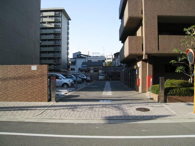 コスモシティガーデンズ城東の駐車場