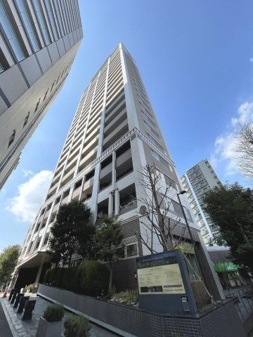 レグノ・セレーノの外観