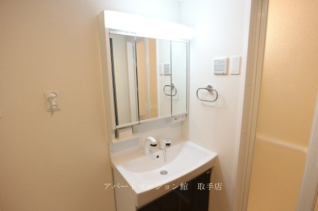 エルシオンⅡの独立洗面台