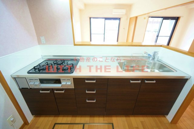 メゾンドーム【10，000円キャッシュバック対象物件】のキッチン|きれいなキッチンです