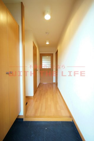 メゾンドーム【10，000円キャッシュバック対象物件】の玄関|きれいな玄関です