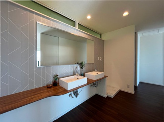 【独立洗面台】