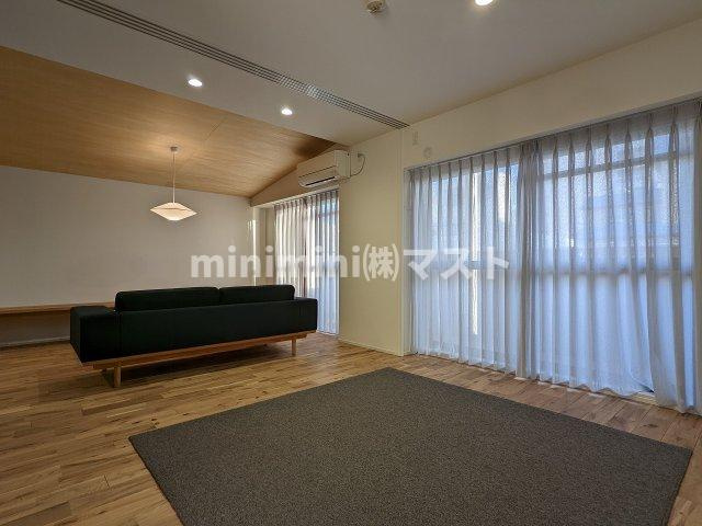 アトレ21南堀江の内装