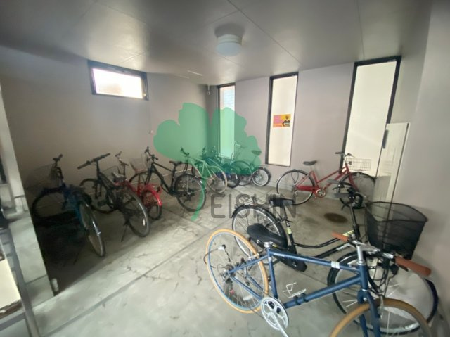 ヴァンクレール小嶋のエントランス