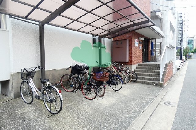 松島コーポの駐車場