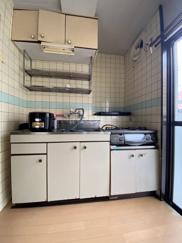 三上ビルのキッチン