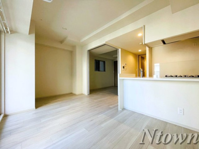 【居間・リビング】 | プレサンス ロジェ 丸の内 CENTRAL CASA | 居間です