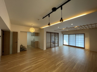 【居間・リビング】