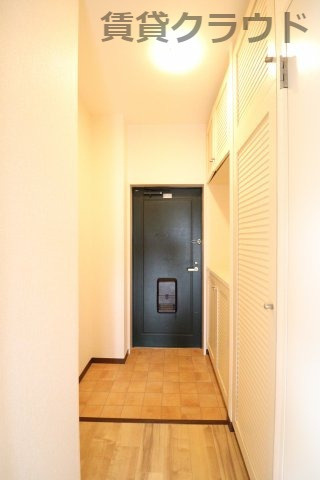 アーバンエクセル蘇我の玄関