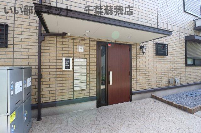 ラテルのエントランス|安心オートロック付き♪
