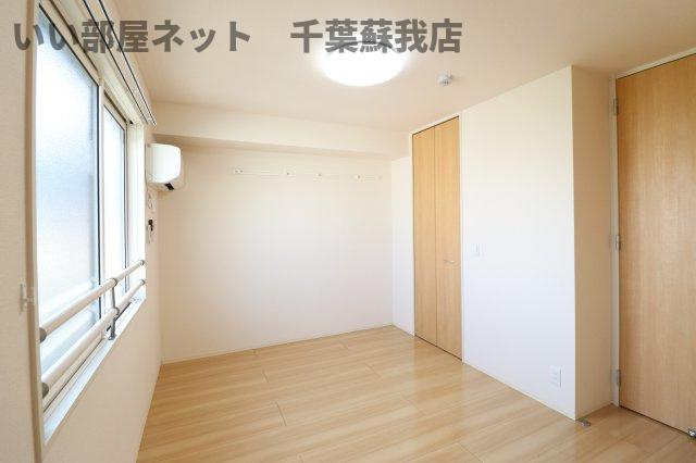 ラテルの寝室