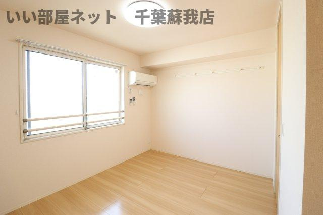 ラテルの寝室
