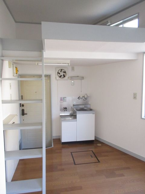 ムーンシャトル田無の内装