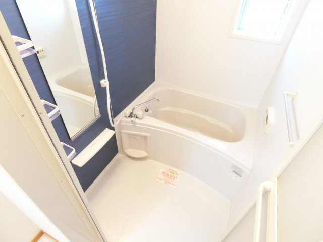 カーサイナバの浴室