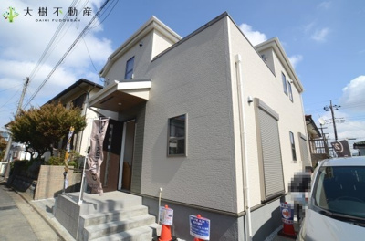 【外観】 | 海老名市国分北３丁目　新築戸建て　全１棟　【仲介手数料無料】 | 建物完成しました！！内見可能です♪