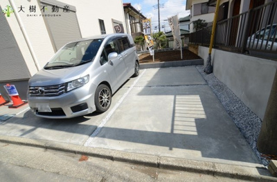 【駐車場】 | 海老名市国分北３丁目　新築戸建て　全１棟　【仲介手数料無料】
