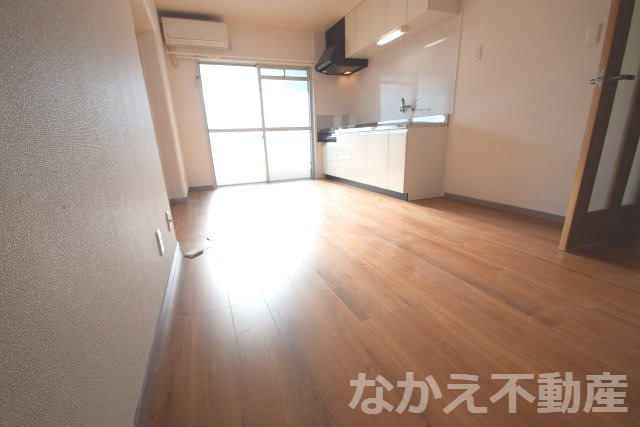 【居間・リビング】 | ゆったり過ごせる居間です