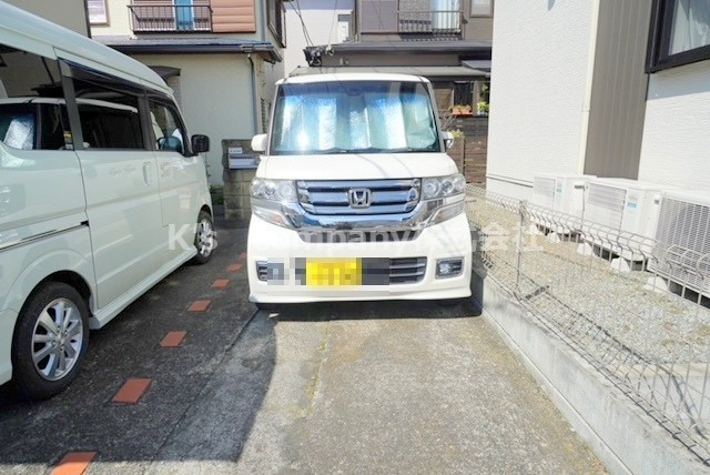 寒川町一之宮９丁目　中古戸建の駐車場|カースペースは1台駐車可能