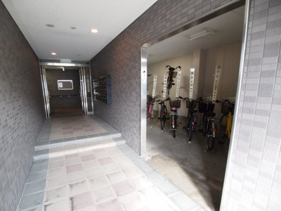 【エントランス】 | ミレニアムニシムラ