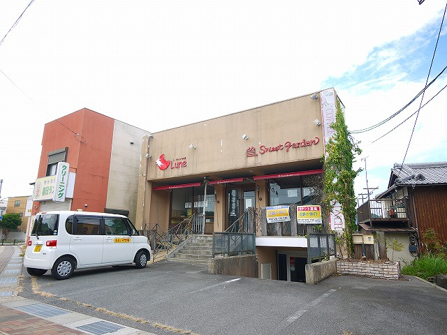 加茂町里東鳥口店舗の外観