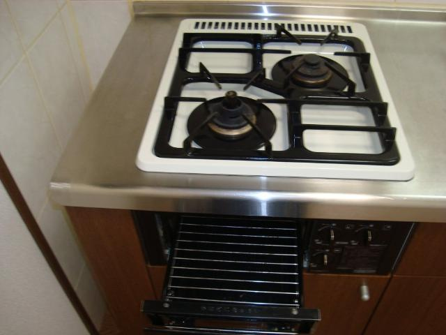 アメニティ・ハイツのキッチン|ガスコンロ