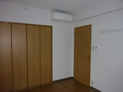 【洋室】 | メゾンクララ