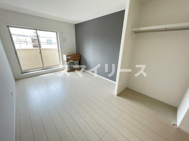 ラ・ブリーズ壱番館の居間・リビング