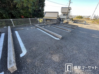 【駐車場】