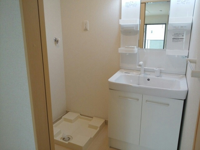 サンヴェール茂原Bの洗面所