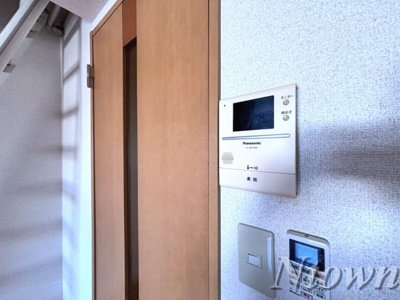 【セキュリティ】 | MTコーポ | モニター付きインターホンです