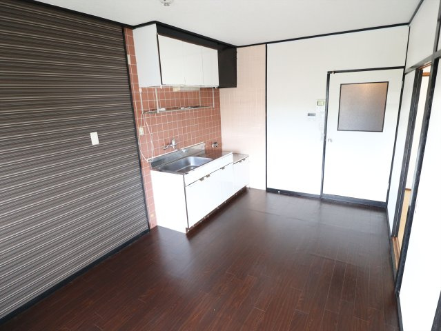 Calm西条中央の居間・リビング