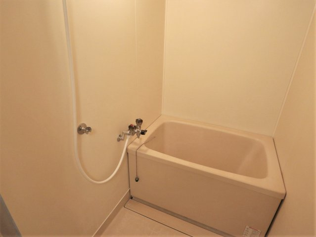 Calm西条中央の浴室