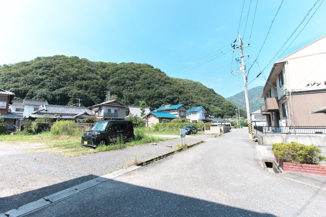 出来尾駐車場（大広）の周辺