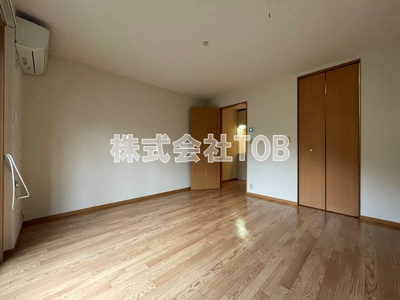 【洋室】 | グランドール深大寺 | 8.3帖